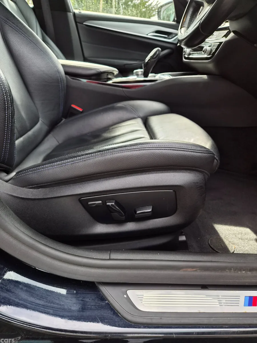 BMW 5-Series Saloon, Petrol Plug-in Hybrid, 2018, Black