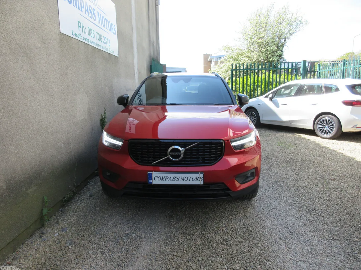 Volvo XC40 Estate, Petrol Plug-in Hybrid, 2021, Red