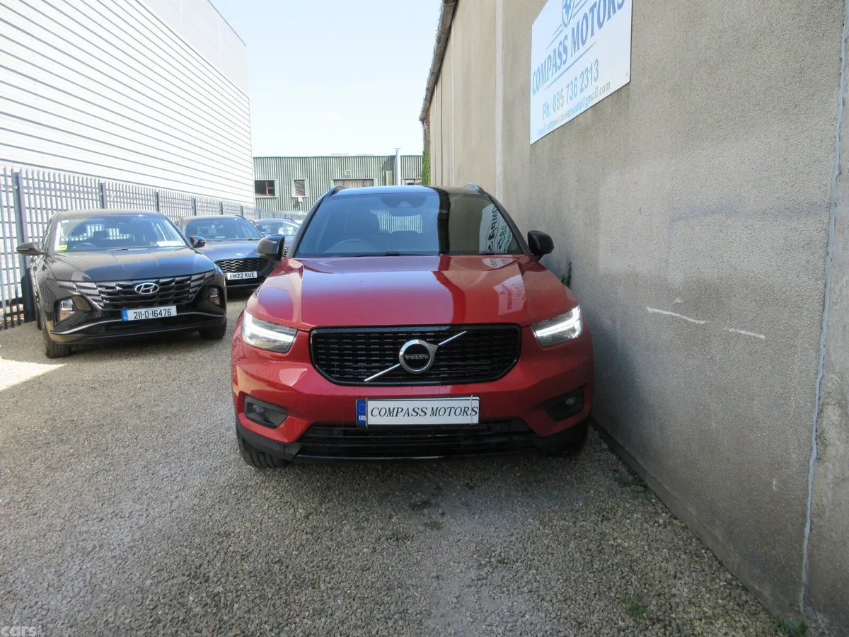 Volvo XC40 Estate, Petrol Plug-in Hybrid, 2021, Red