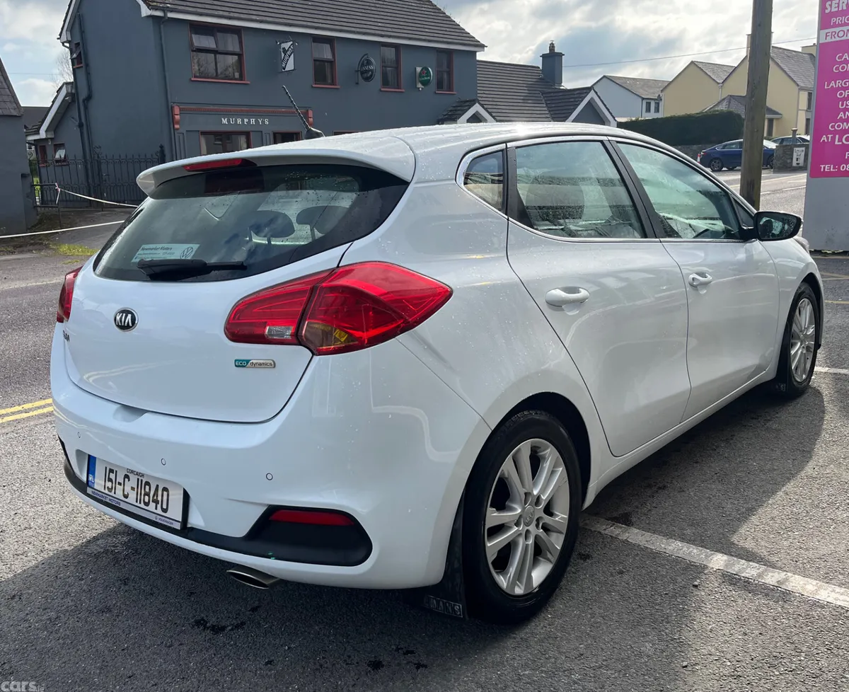 Kia Ceed Hatchback, Diesel, 2015, White