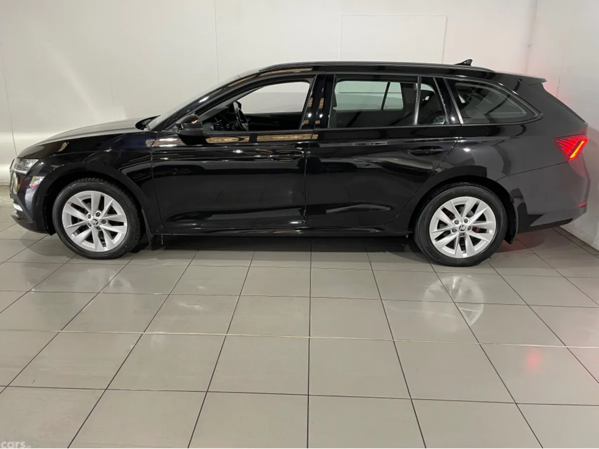 Skoda Octavia Estate, Diesel, 2022, Black
