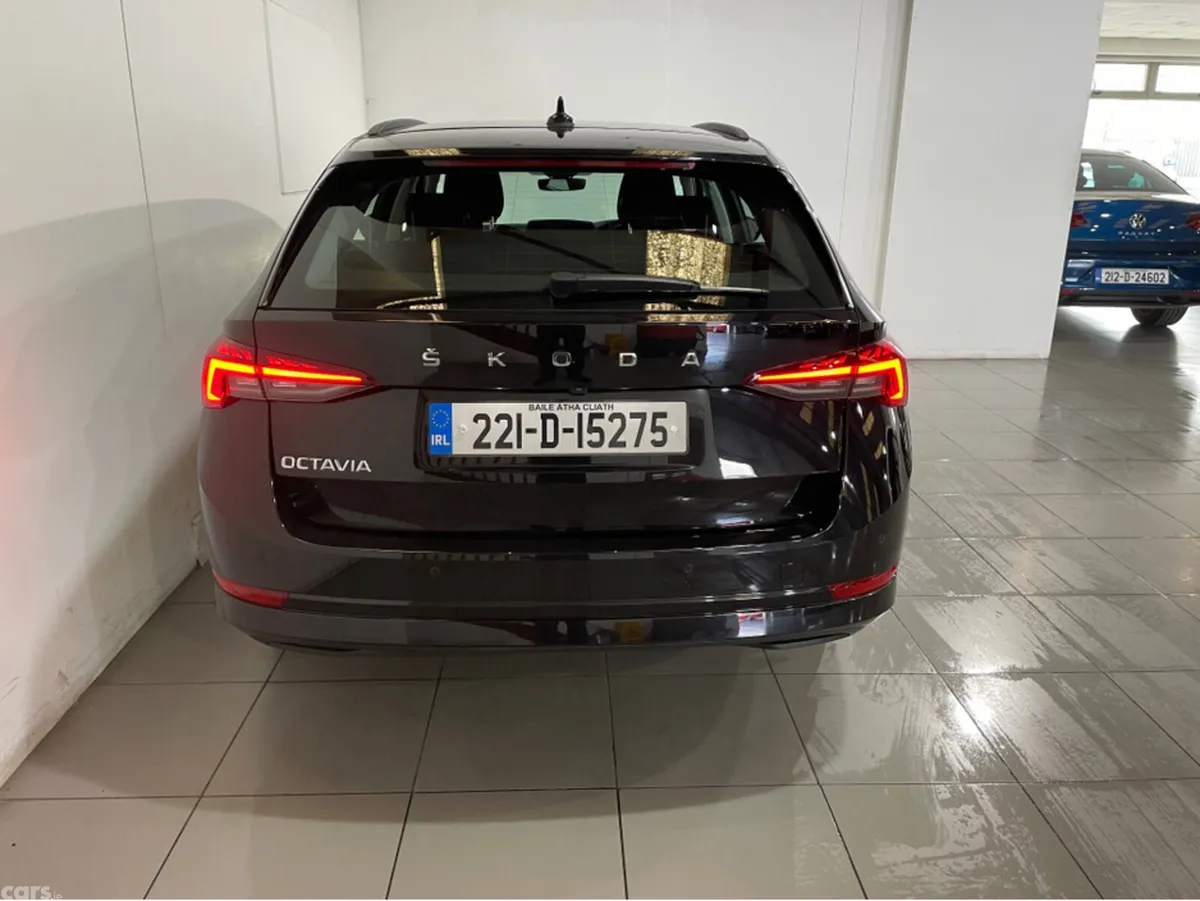 Skoda Octavia Estate, Diesel, 2022, Black