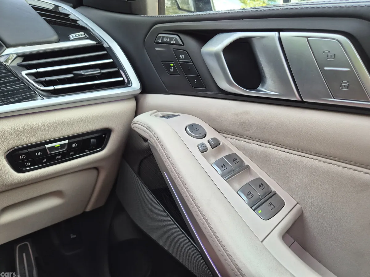 BMW X7 SUV, Diesel, 2021, Blue