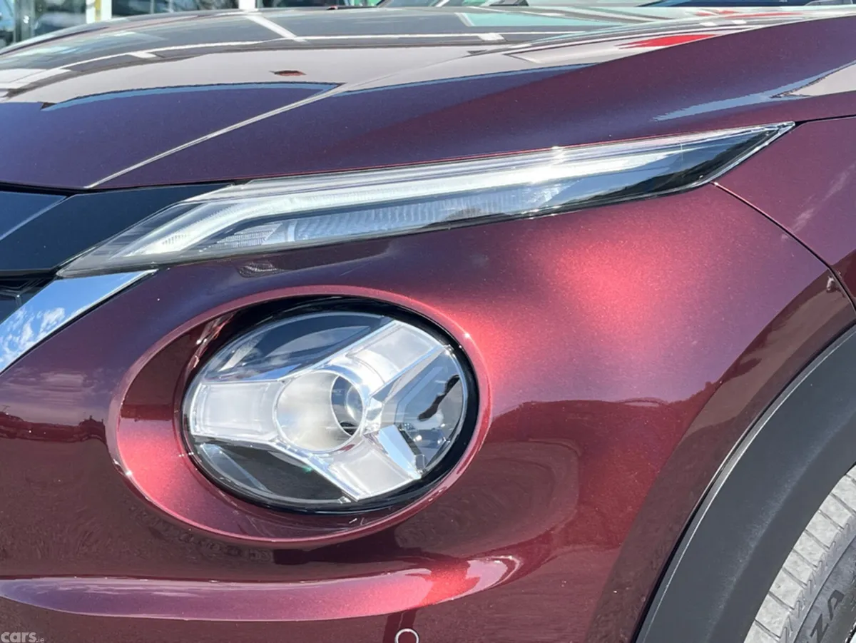 Nissan Juke MPV, Petrol Hybrid, 2024, Red