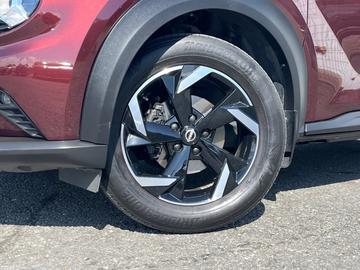 Nissan Juke MPV, Petrol Hybrid, 2024, Red