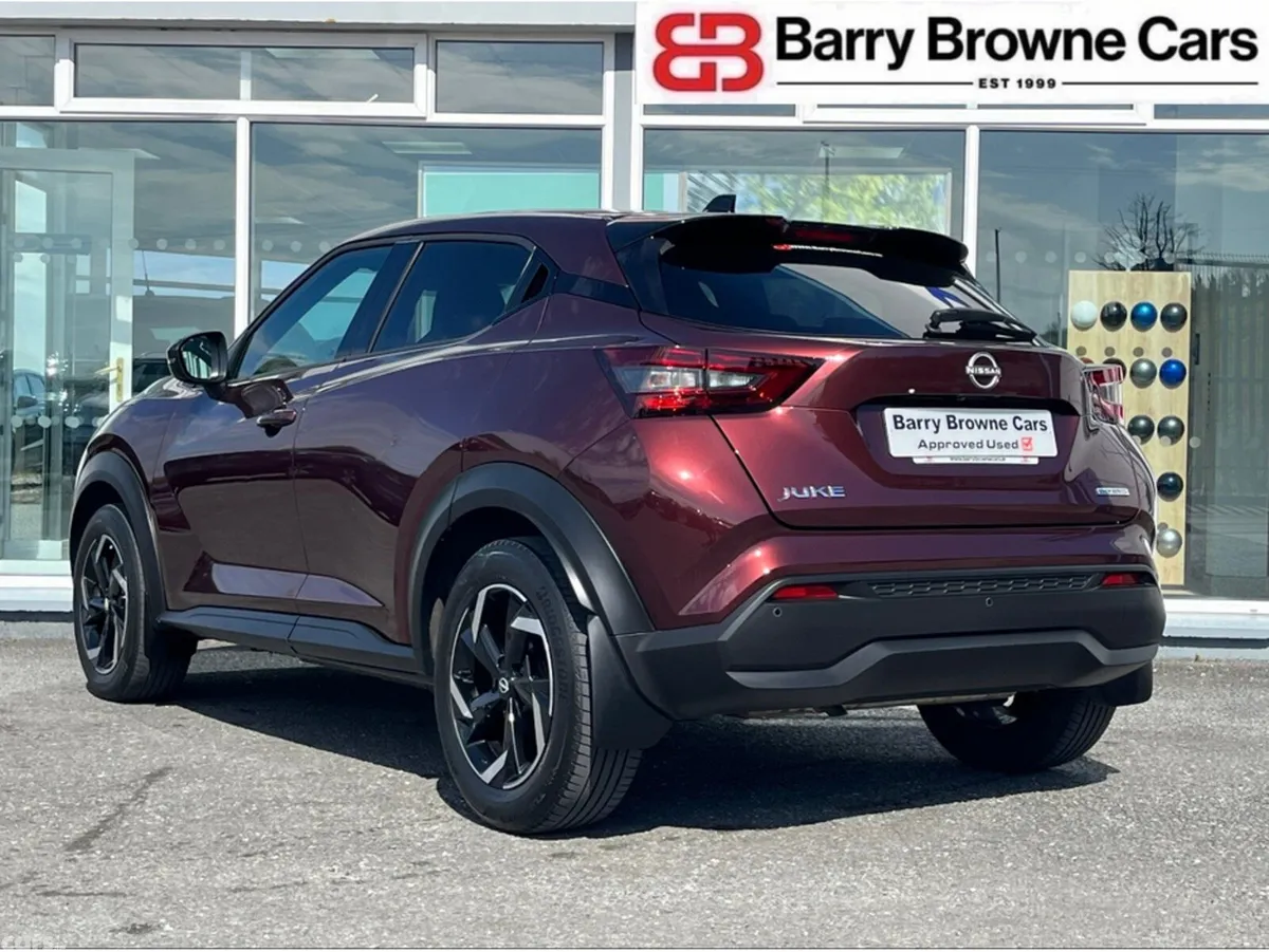 Nissan Juke MPV, Petrol Hybrid, 2024, Red