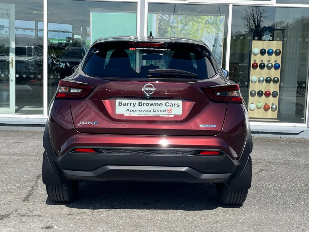 Nissan Juke MPV, Petrol Hybrid, 2024, Red