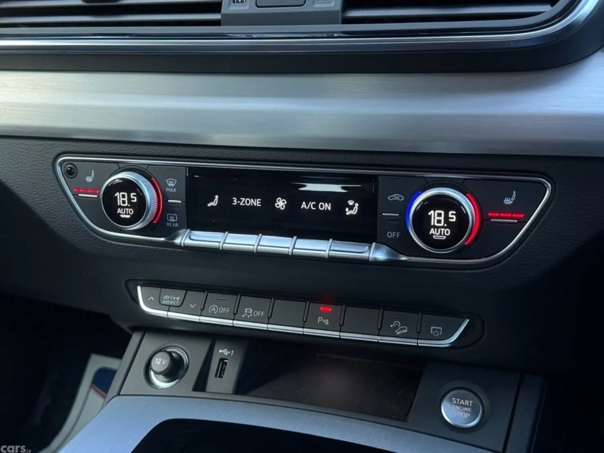 Audi Q5 SUV, Diesel Hybrid, 2023, Blue
