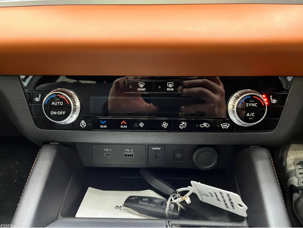 Mitsubishi Outlander SUV, Petrol Plug-in Hybrid, 2024, White