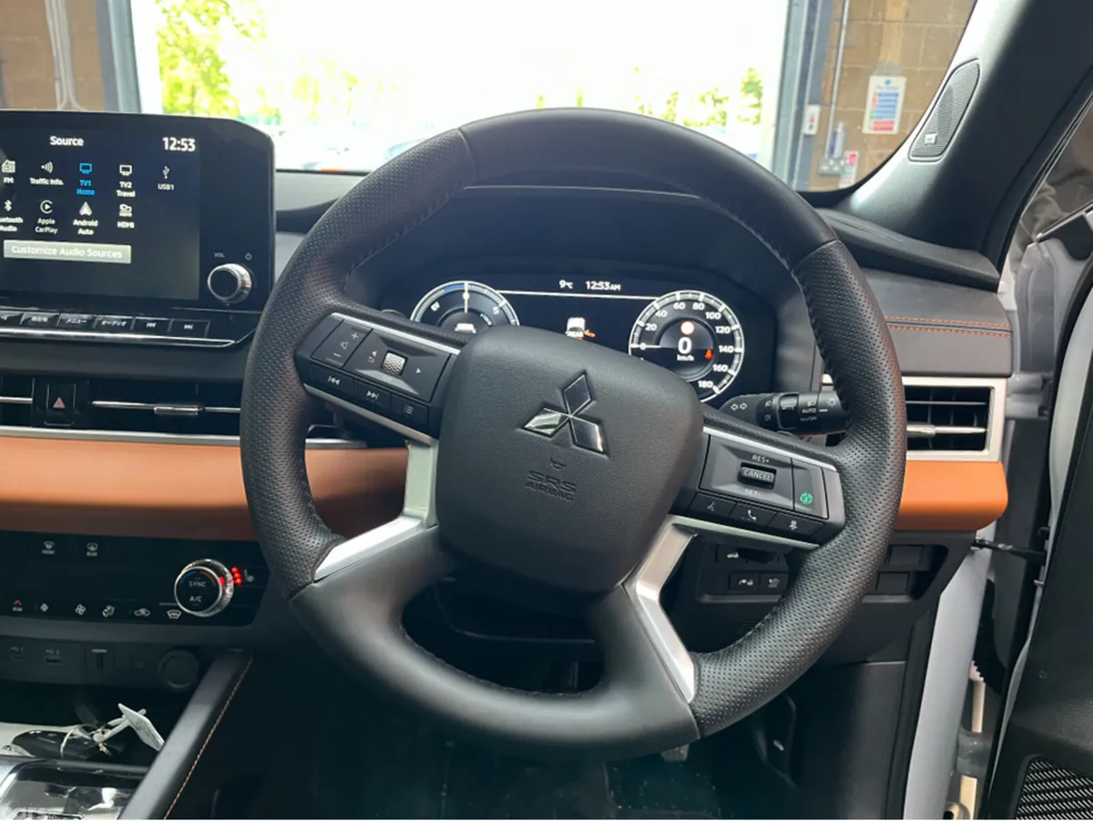 Mitsubishi Outlander SUV, Petrol Plug-in Hybrid, 2024, White