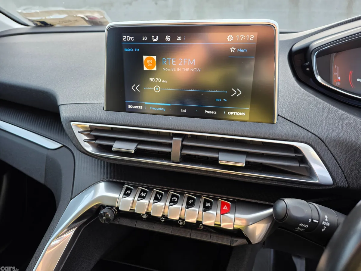 Peugeot 3008 SUV, Diesel, 2017, Brown