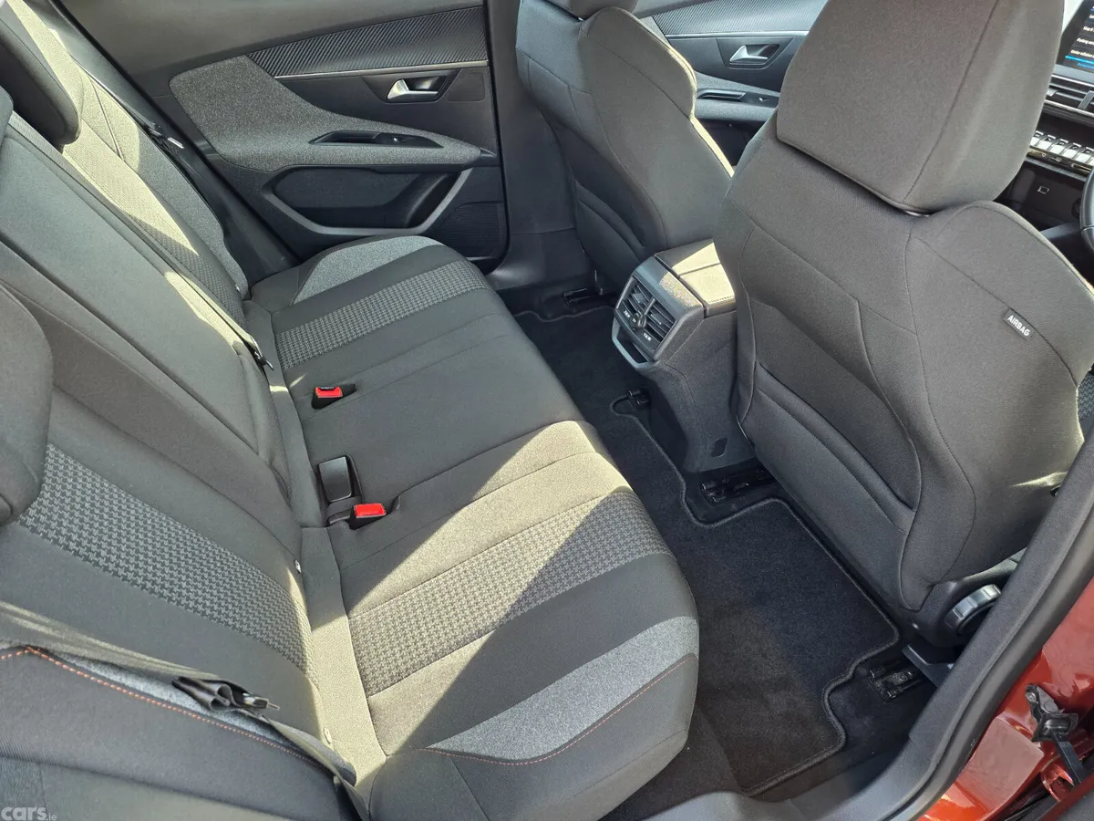 Peugeot 3008 SUV, Diesel, 2017, Brown