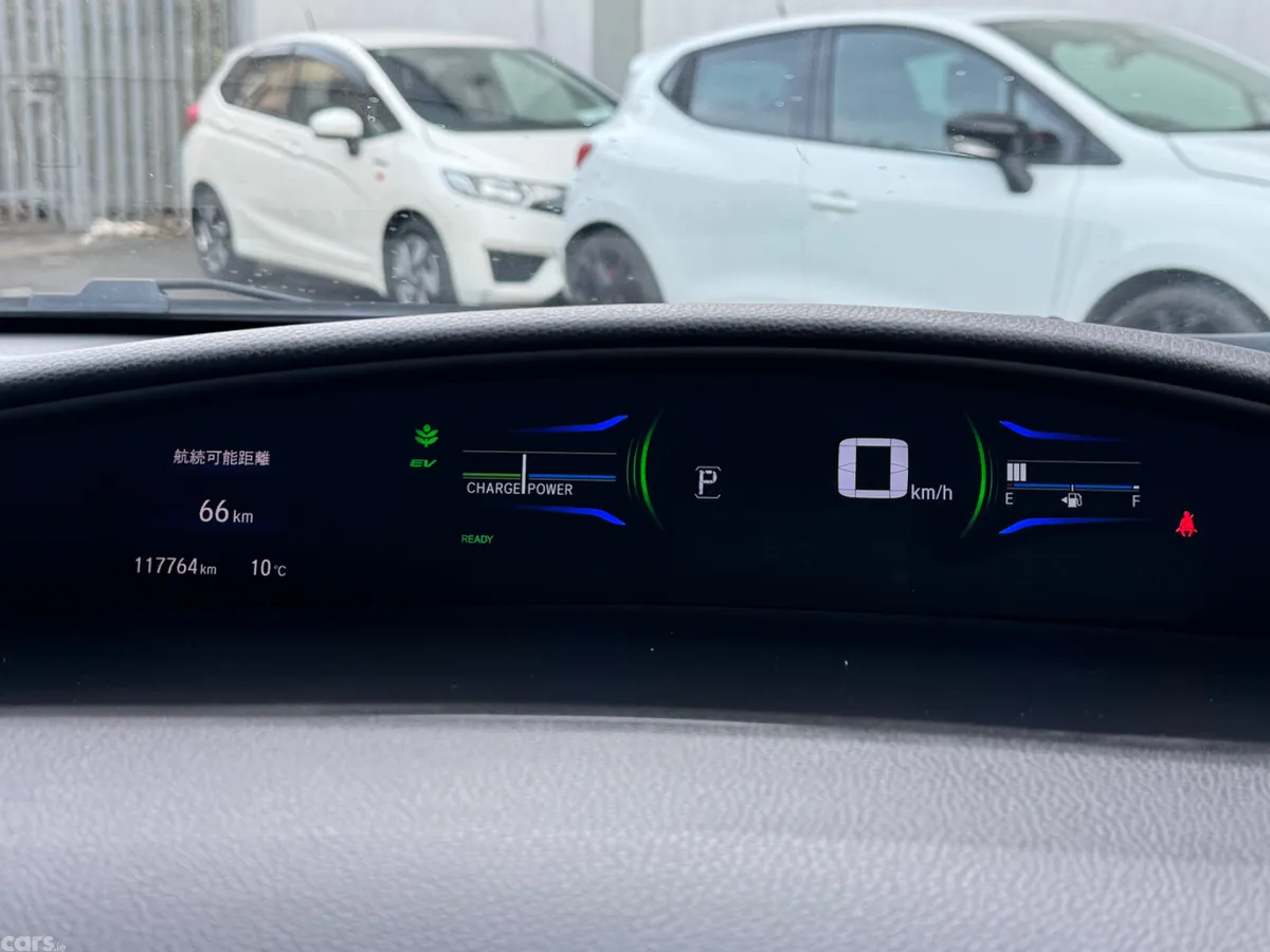 Honda Jade MPV, Petrol Hybrid, 2015, Silver