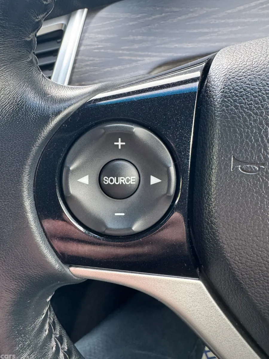 Honda Jade MPV, Petrol Hybrid, 2015, Silver