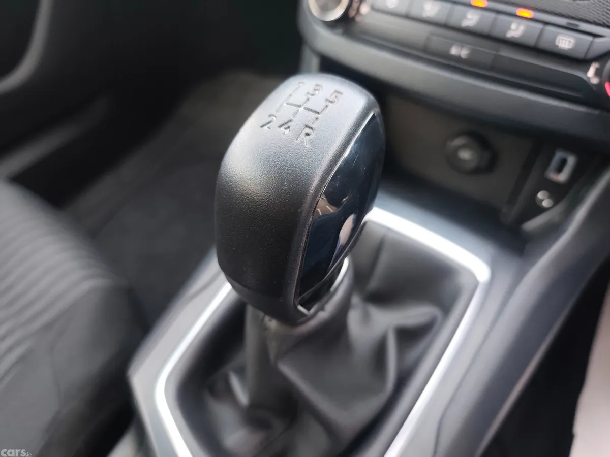 Peugeot 308 Hatchback, Diesel, 2016, Grey