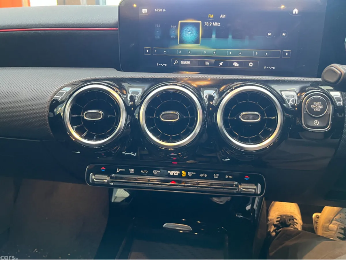 Mercedes-Benz A-Class Hatchback, Diesel, 2021, White
