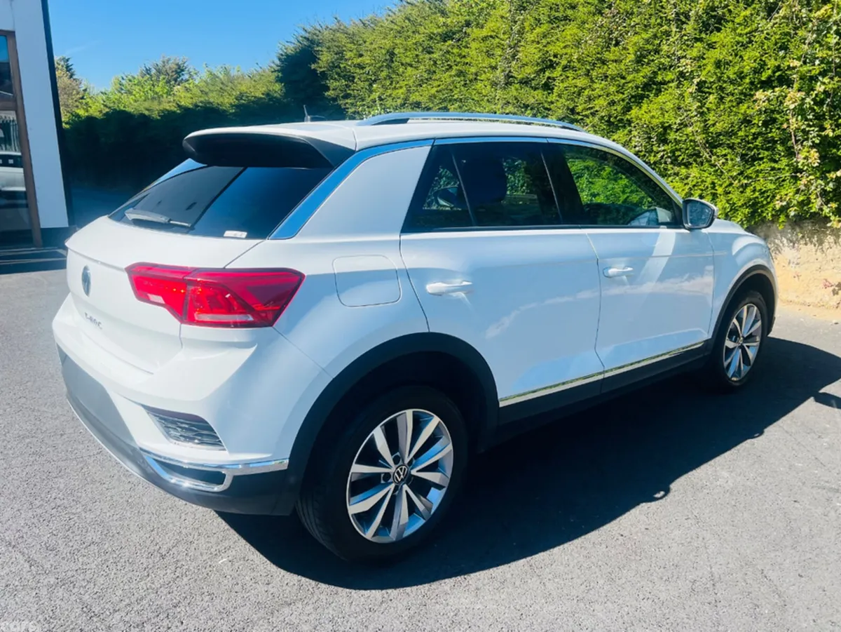 Volkswagen T-Roc SUV, Diesel, 2021, White