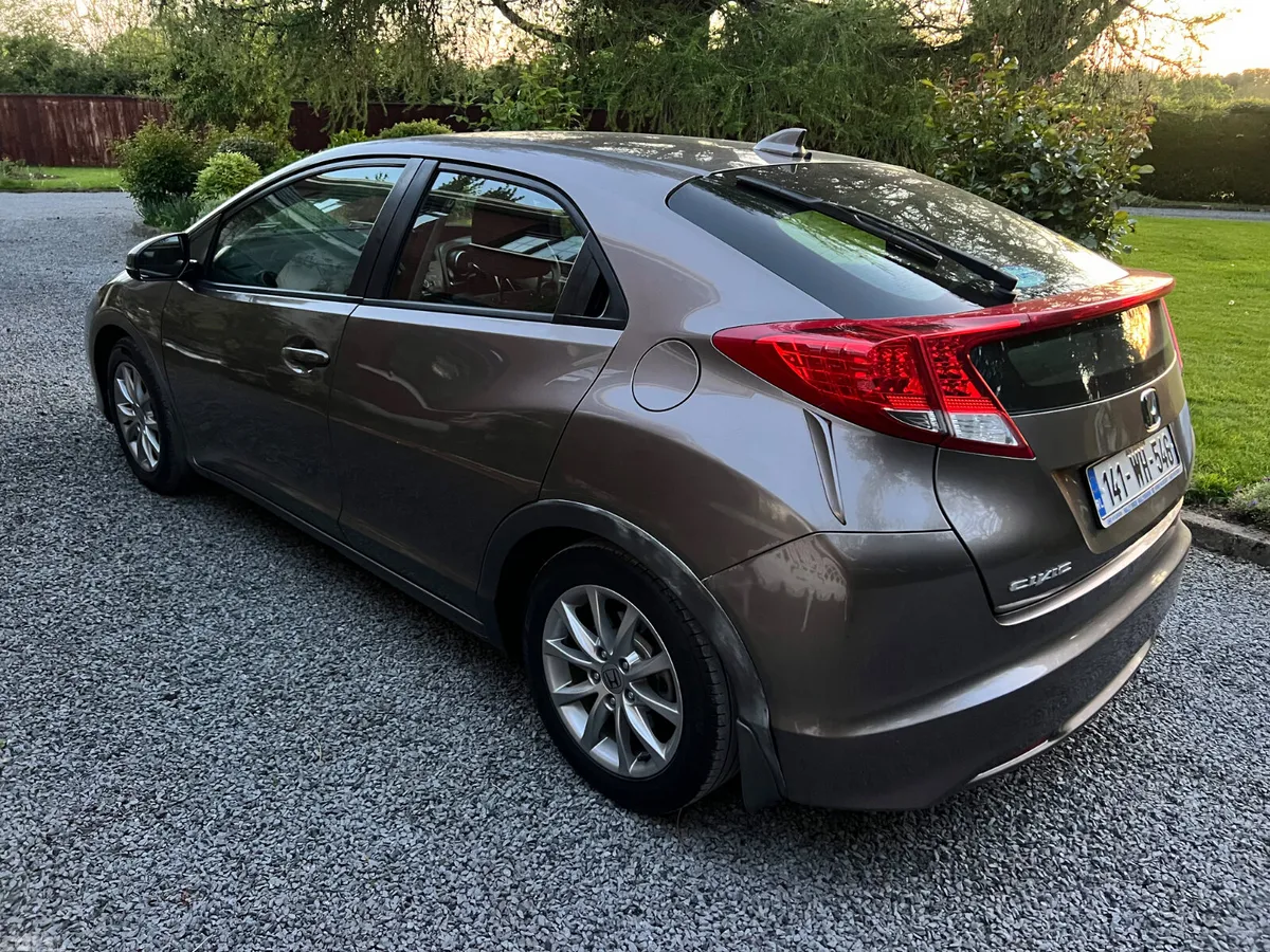 Honda Civic Hatchback, Diesel, 2014, Beige
