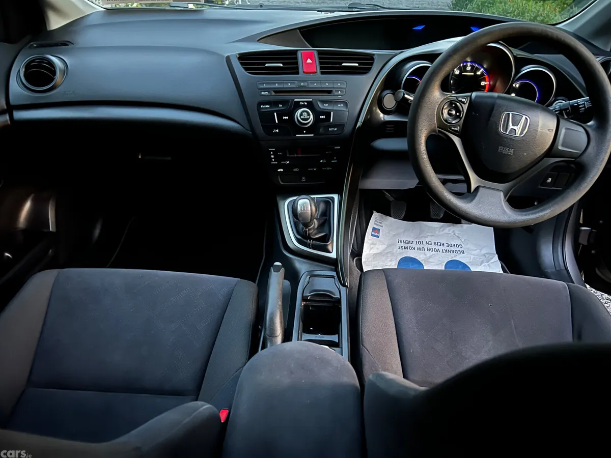 Honda Civic Hatchback, Diesel, 2014, Beige