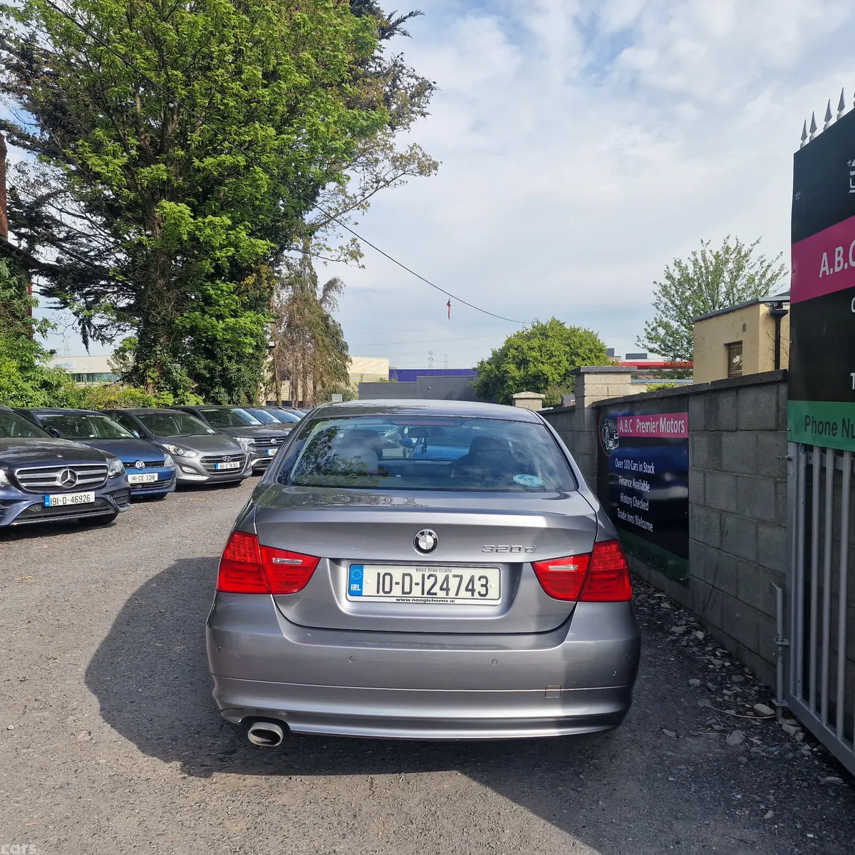 BMW 3-Series Saloon, Diesel, 2010, Grey