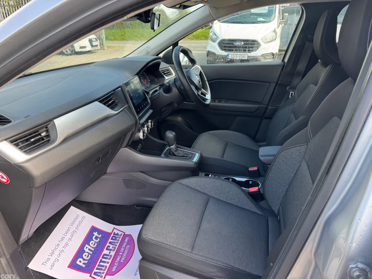Renault Captur Hatchback, Petrol, 2023, Blue