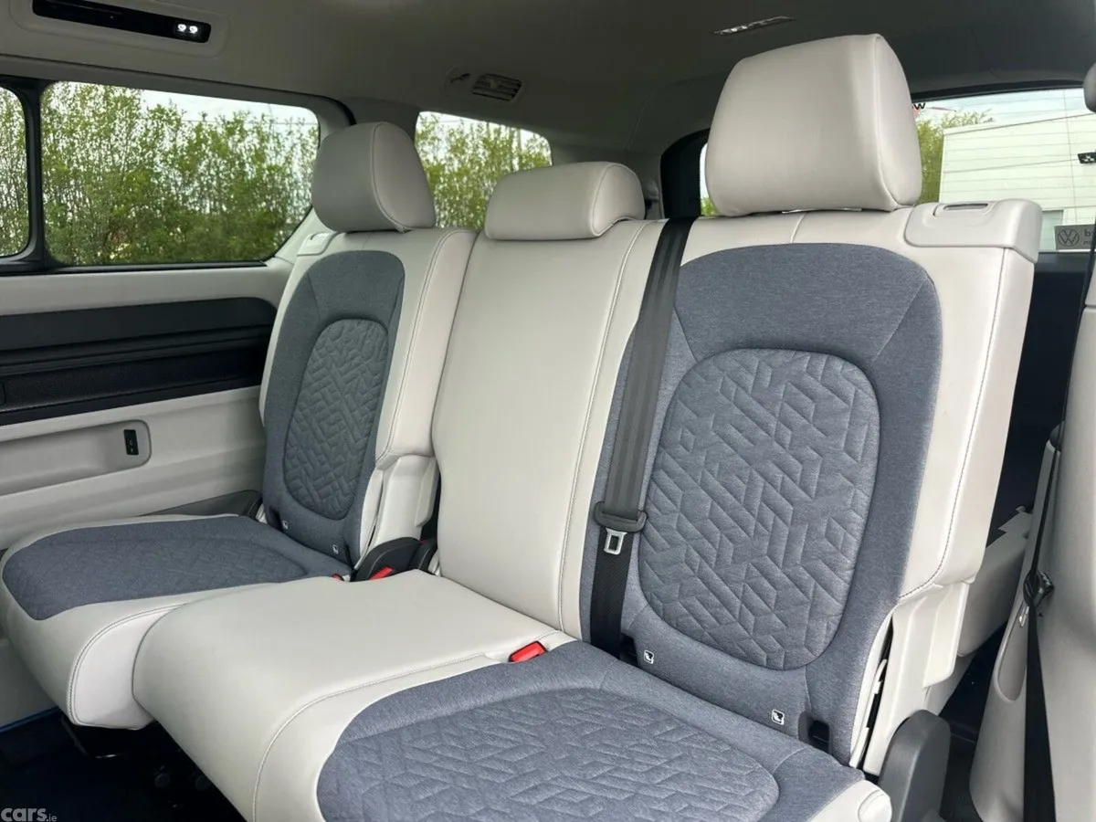 Volkswagen ID.Buzz MPV, Electric, 2026, Blue