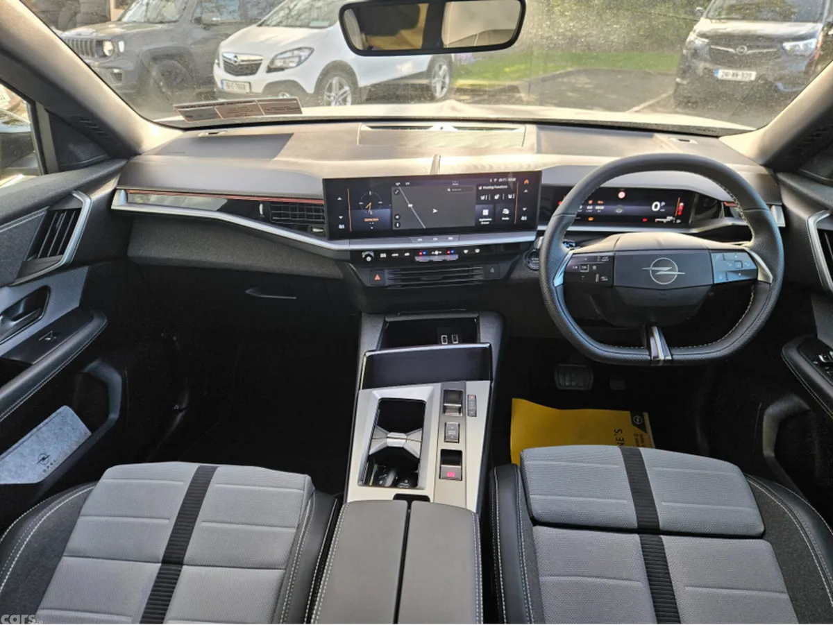 Opel Grandland MPV, Petrol Hybrid, 2025, Grey
