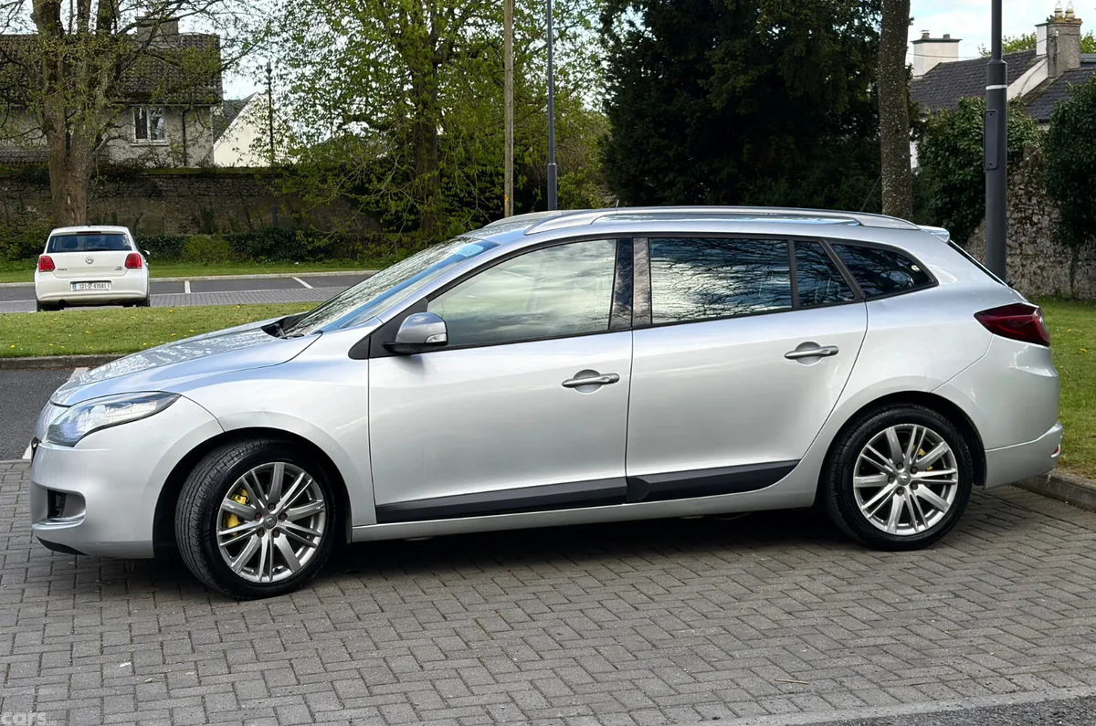 Renault Megane Estate/Jeep, Diesel, 2011, Silver