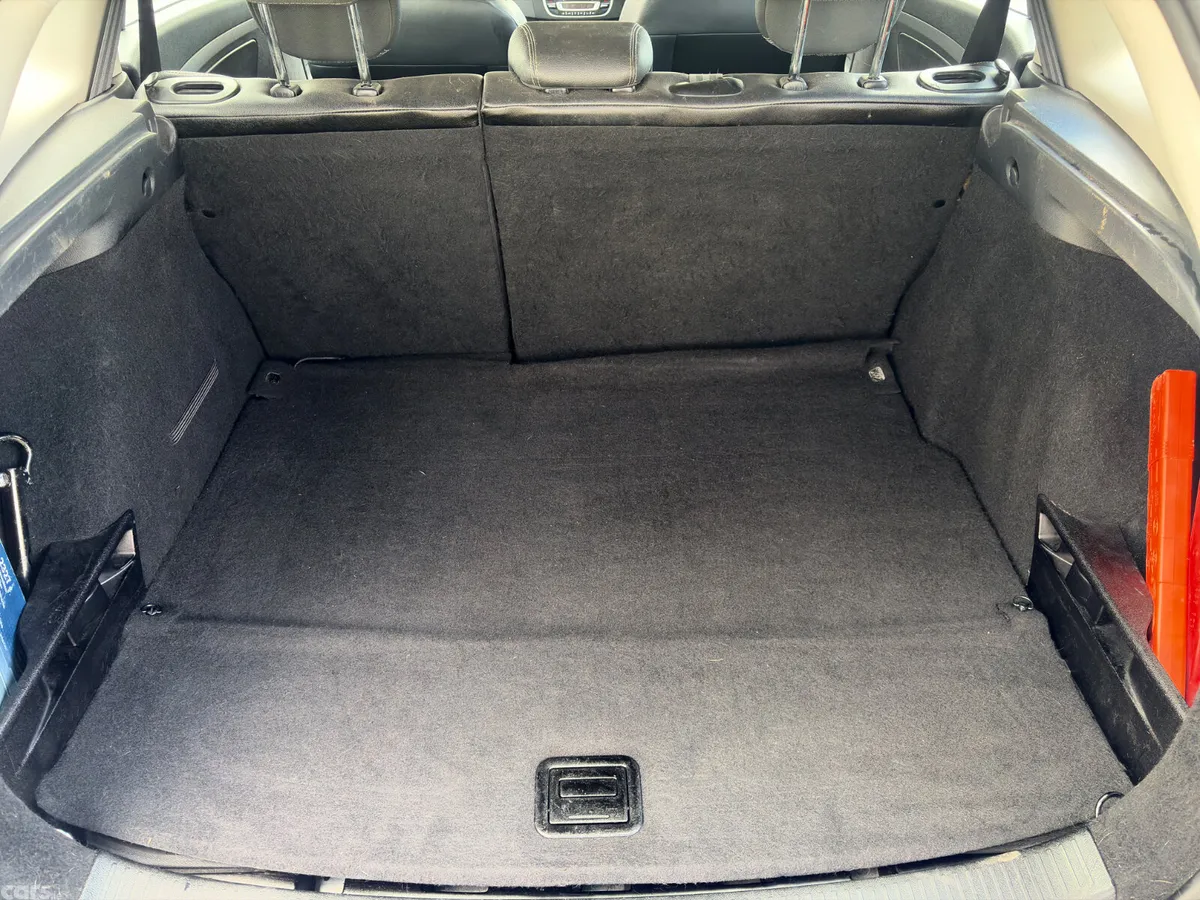 Renault Megane Estate/Jeep, Diesel, 2011, Silver