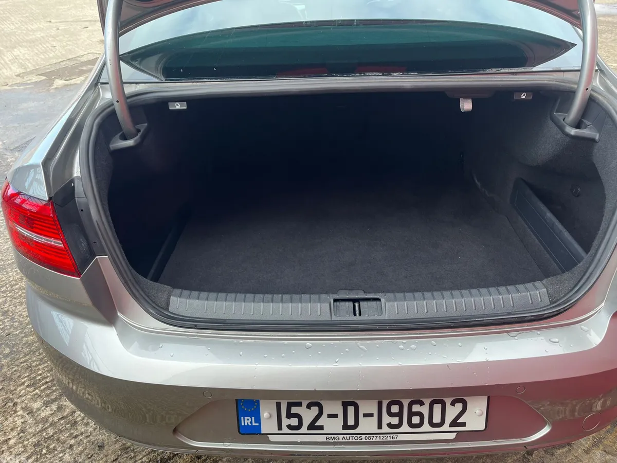 Volkswagen Passat Saloon, Diesel, 2015, Silver