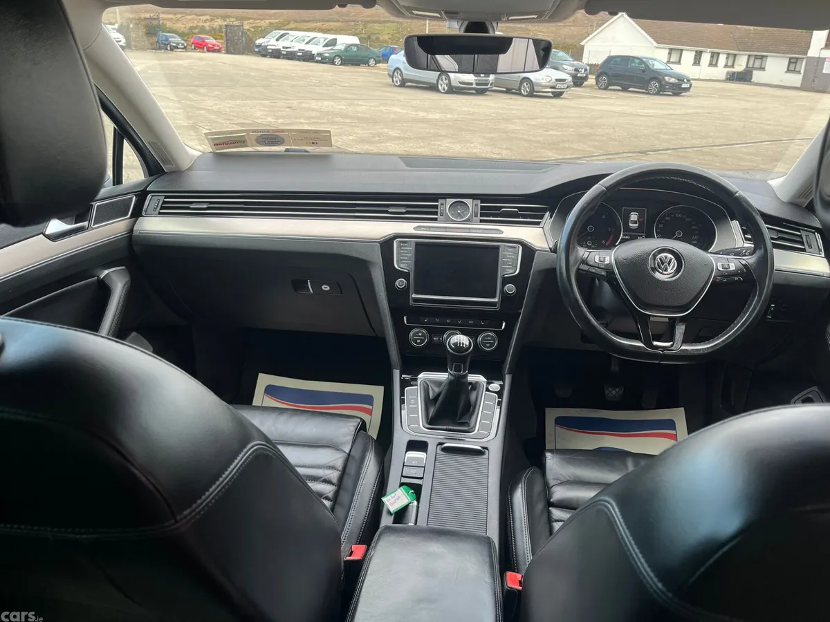 Volkswagen Passat Saloon, Diesel, 2015, Silver
