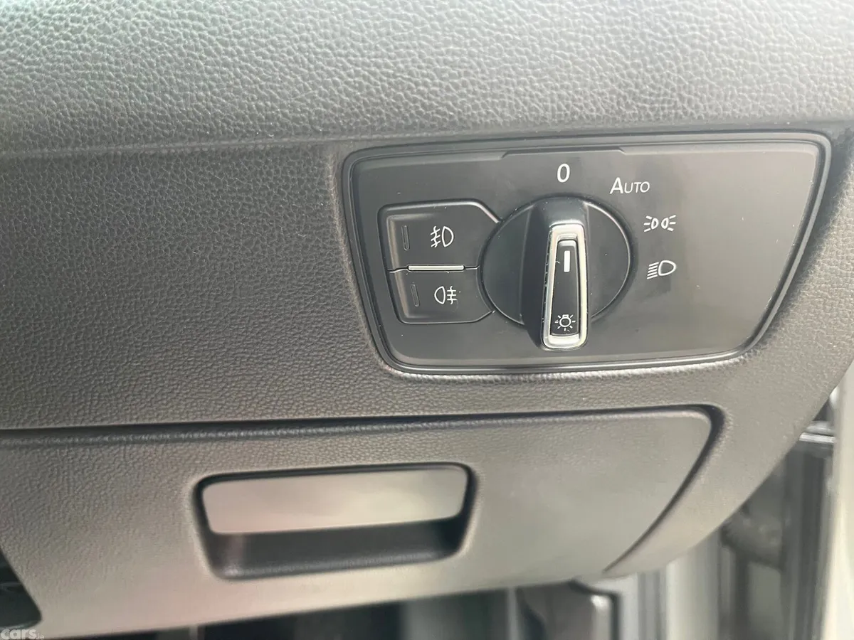 Volkswagen Passat Saloon, Diesel, 2015, Silver