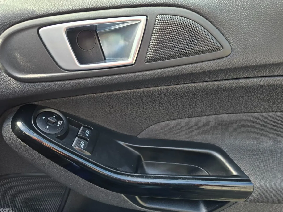 Ford Fiesta Hatchback, Petrol, 2015, Blue