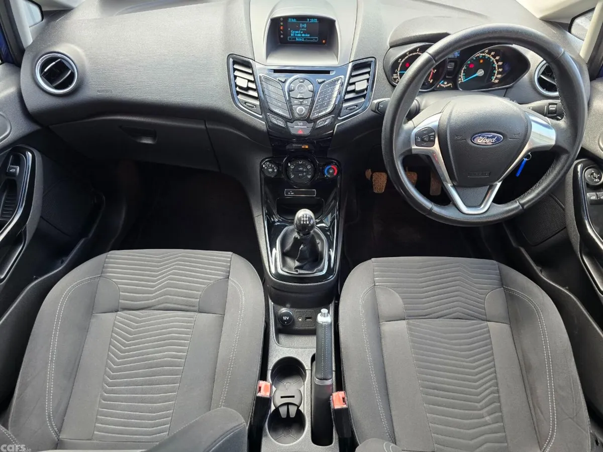 Ford Fiesta Hatchback, Petrol, 2015, Blue