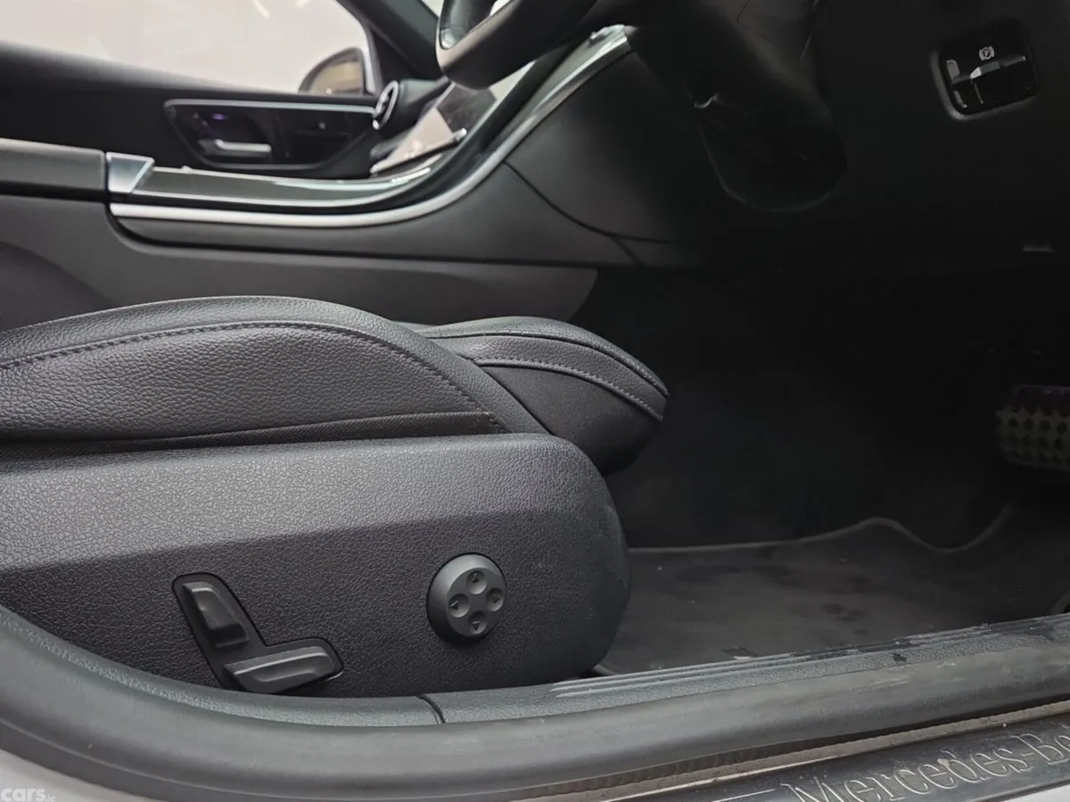 Mercedes-Benz C-Class Saloon, Petrol Plug-in Hybrid, 2023, White