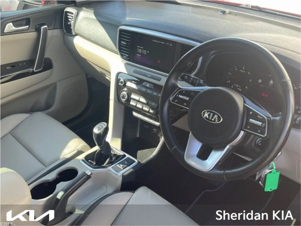 Kia Sportage SUV, Diesel Hybrid, 2021, Red