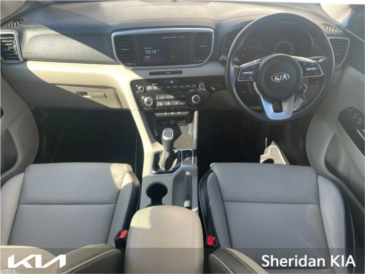 Kia Sportage SUV, Diesel Hybrid, 2021, Red