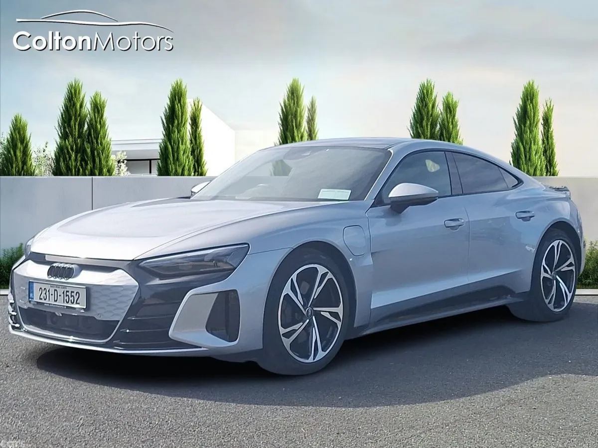 Audi e-tron GT quattro Hatchback, Electric, 2023, Grey