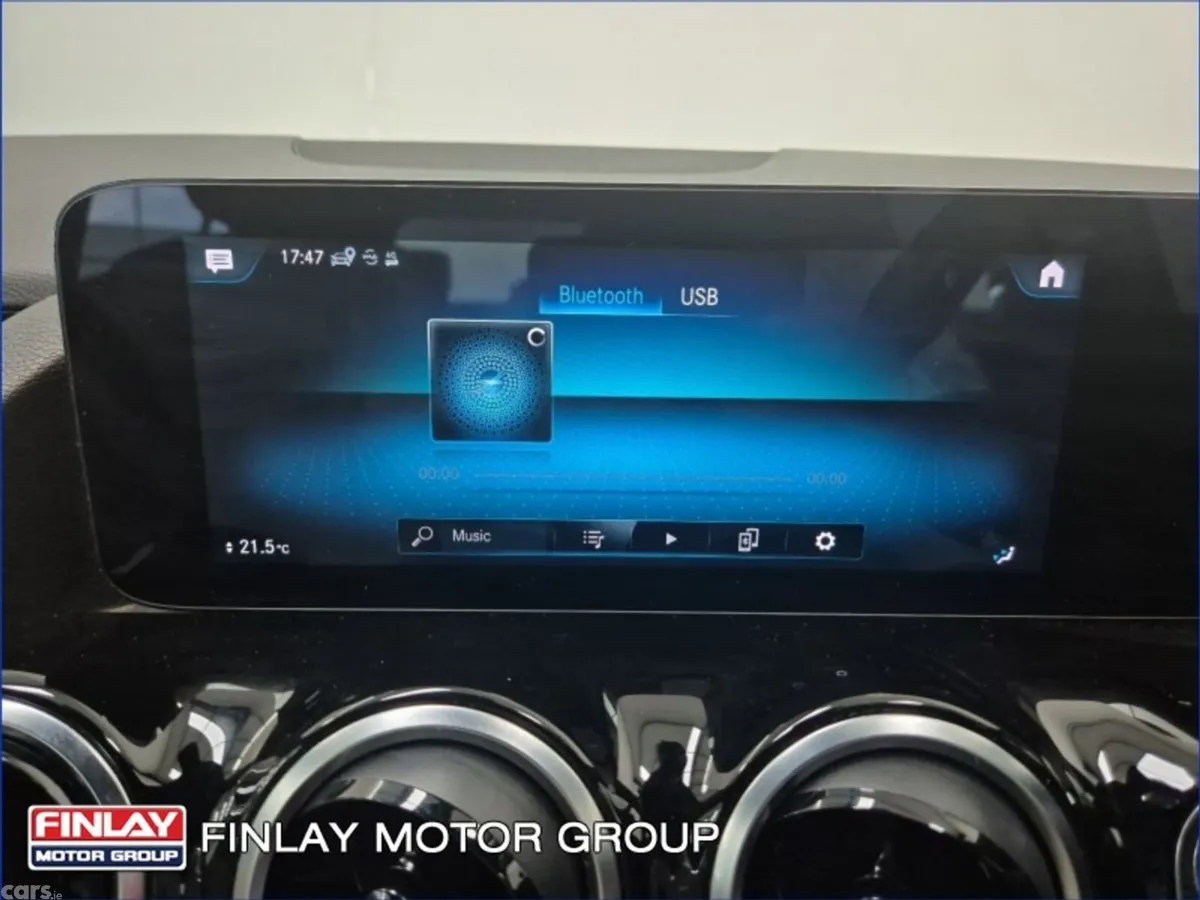 Mercedes-Benz GLA SUV, Diesel, 2023, Grey