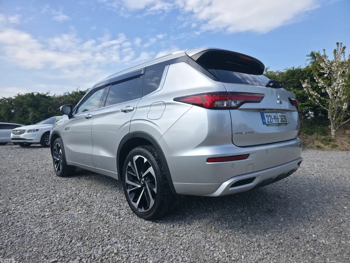 Mitsubishi Outlander SUV, Petrol Plug-in Hybrid, 2022, Silver