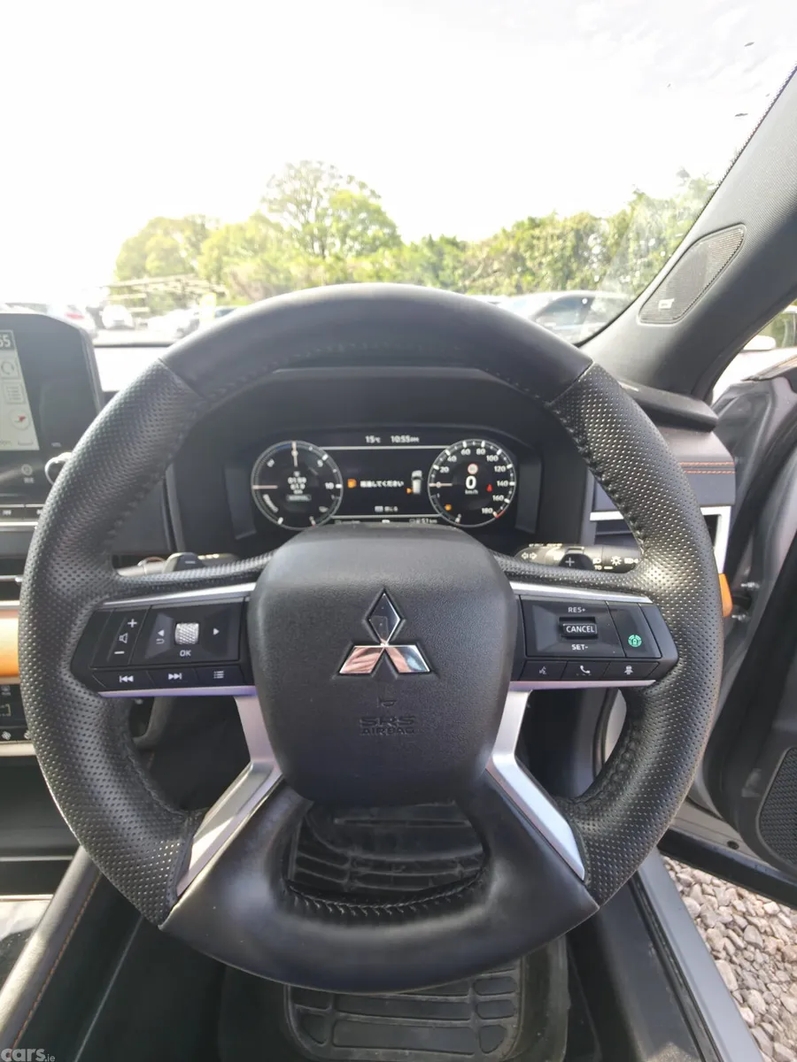 Mitsubishi Outlander SUV, Petrol Plug-in Hybrid, 2022, Silver