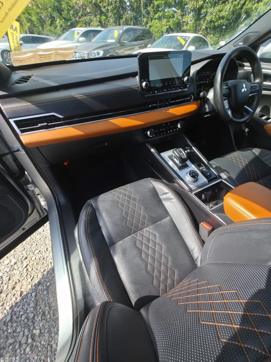 Mitsubishi Outlander SUV, Petrol Plug-in Hybrid, 2022, Silver