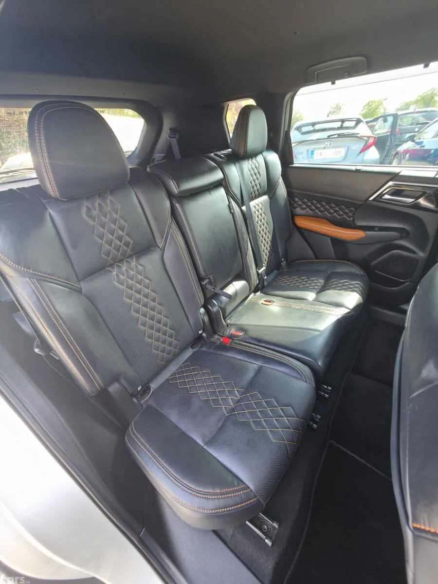 Mitsubishi Outlander SUV, Petrol Plug-in Hybrid, 2022, Silver