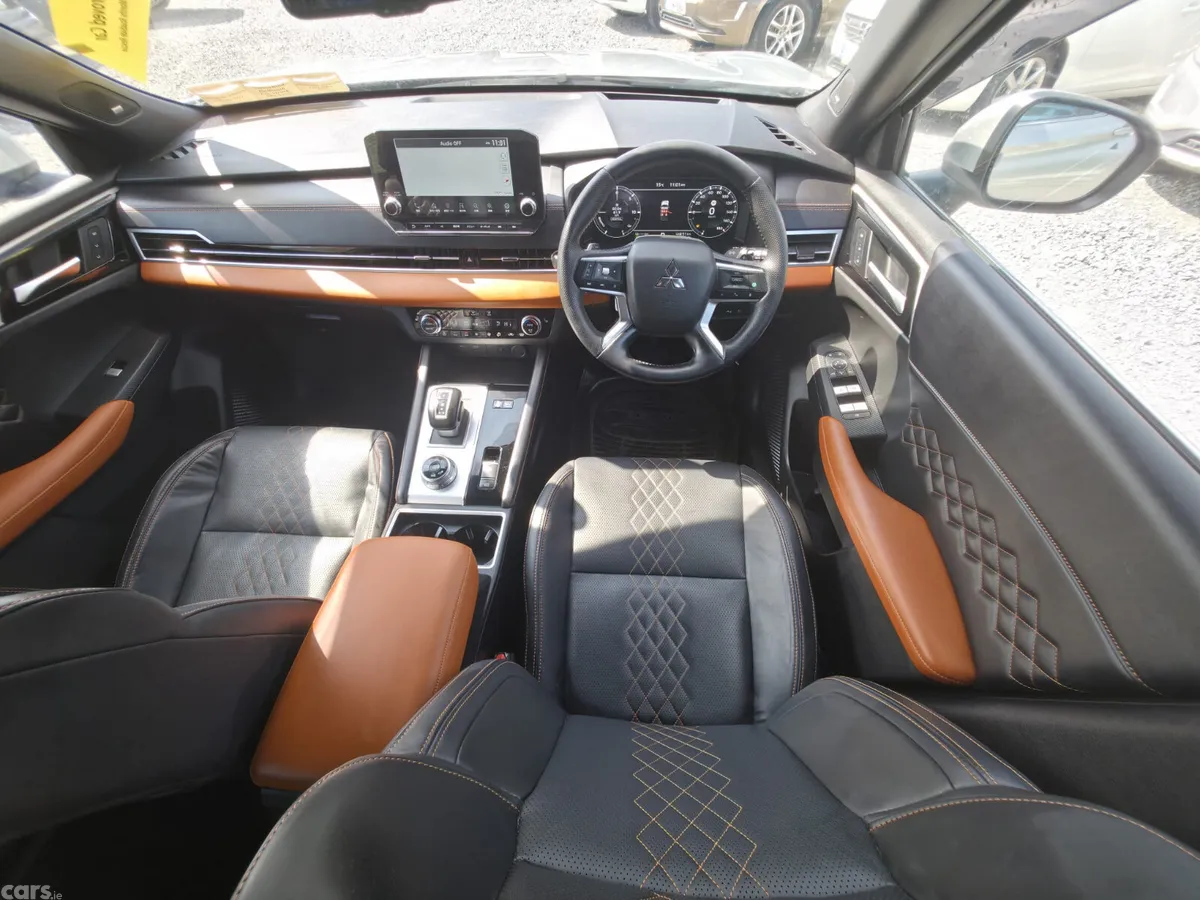 Mitsubishi Outlander SUV, Petrol Plug-in Hybrid, 2022, Silver
