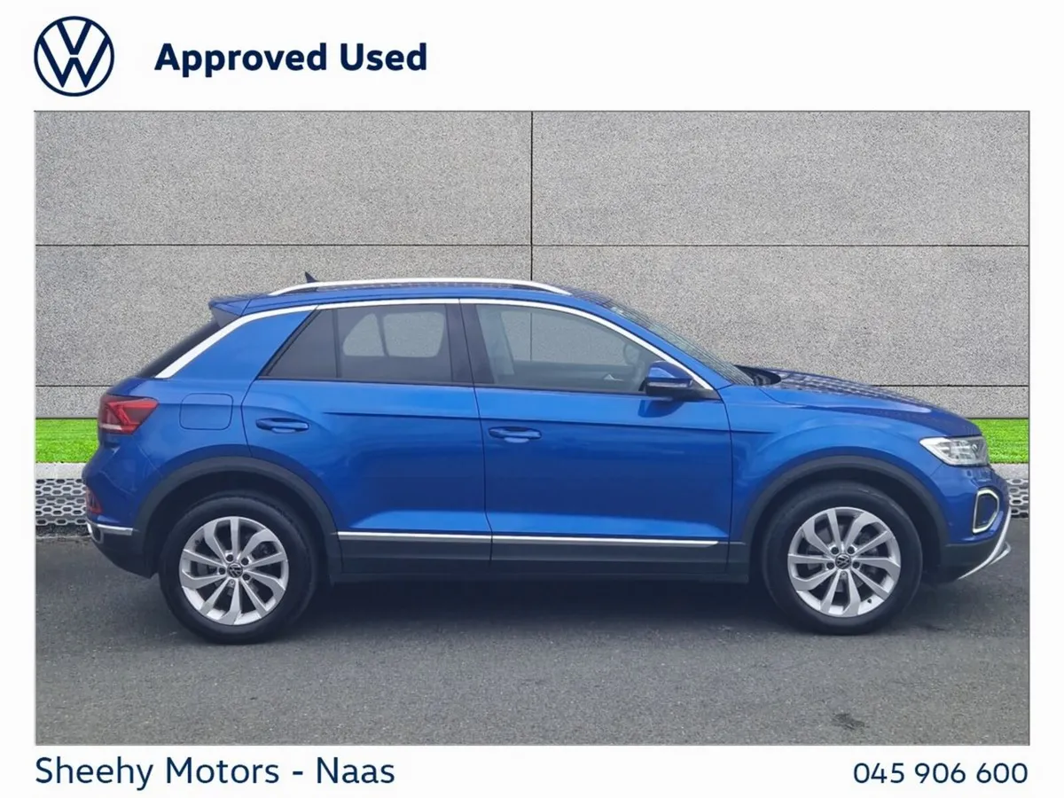 Volkswagen T-Roc SUV, Petrol, 2024, Blue