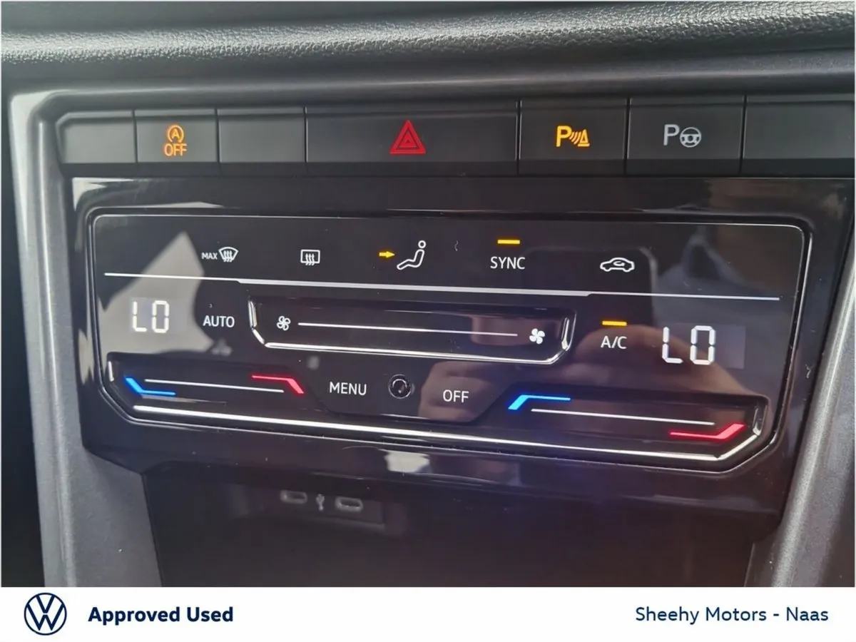Volkswagen T-Roc SUV, Petrol, 2024, Blue