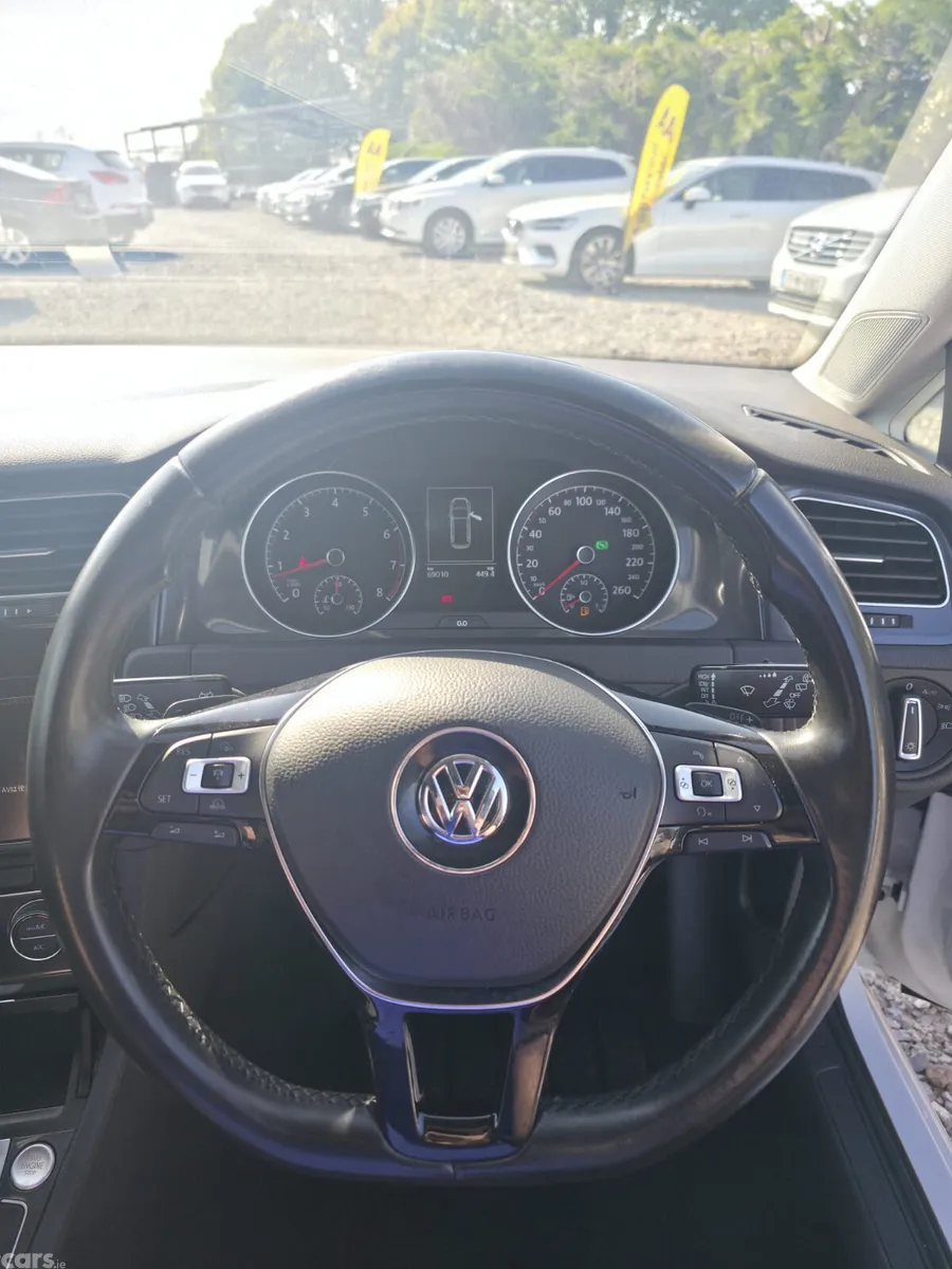 Volkswagen Golf Estate, Petrol, 2017, White