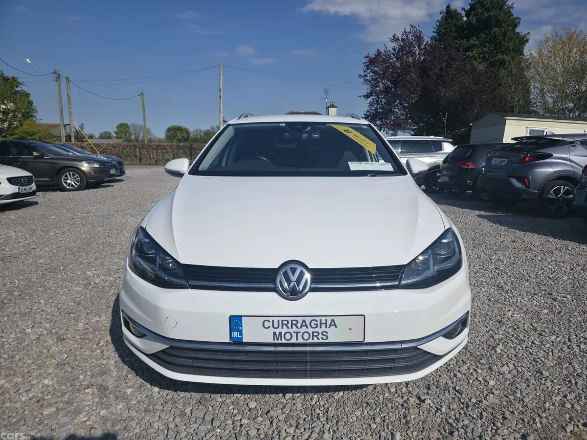 Volkswagen Golf Estate, Petrol, 2017, White