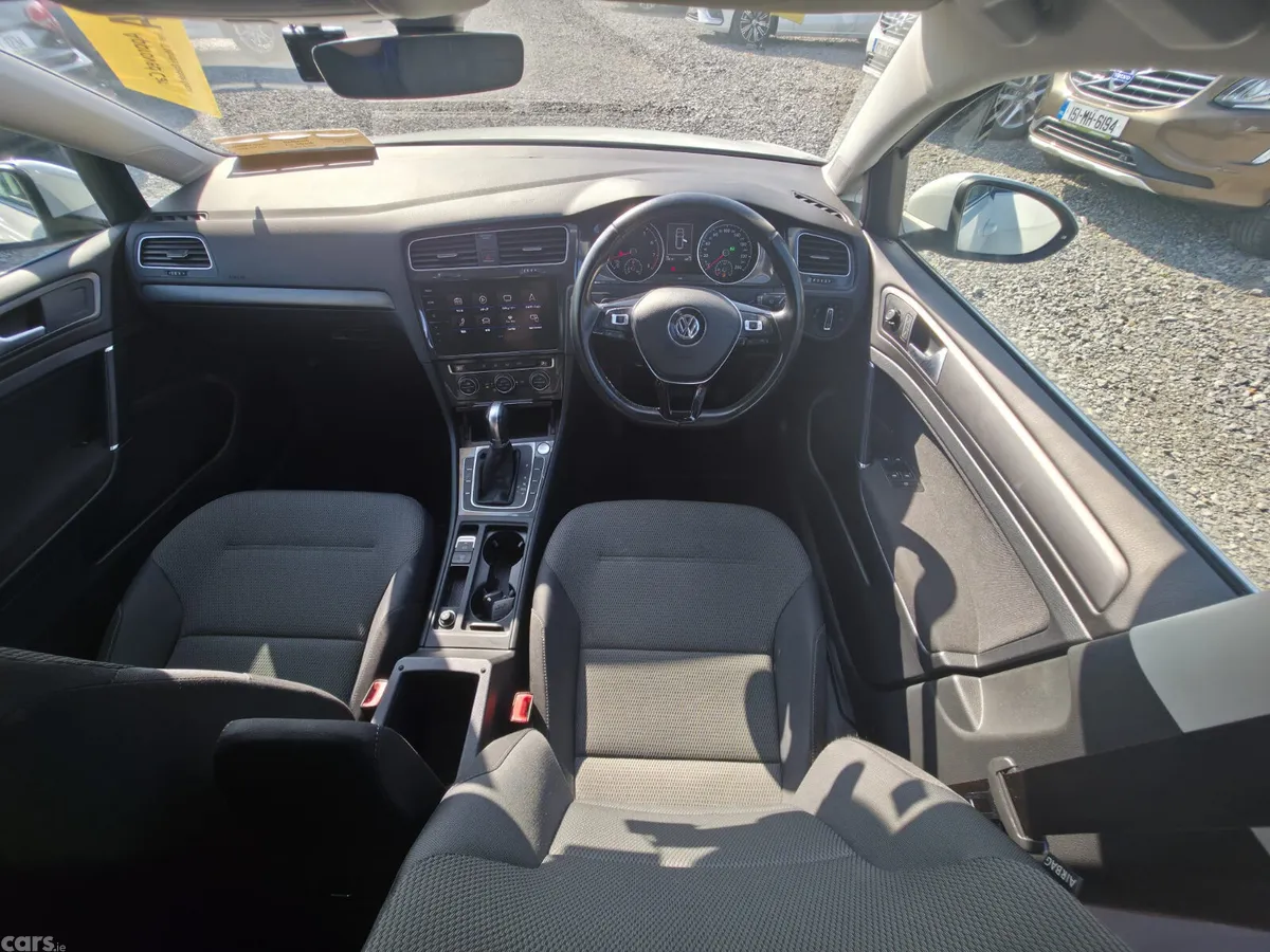 Volkswagen Golf Estate, Petrol, 2017, White