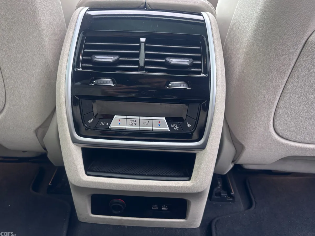 BMW X7 Estate/Jeep, Diesel, 2019, Black